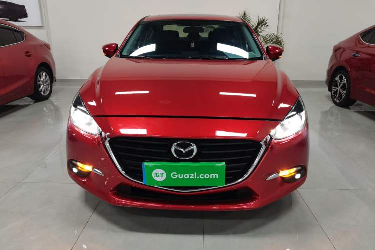 Used Mazda Mazda 3 Axela 2019 Cloud-Controlled Sedan 1.5L Automatic Luxury Model China VI Standard