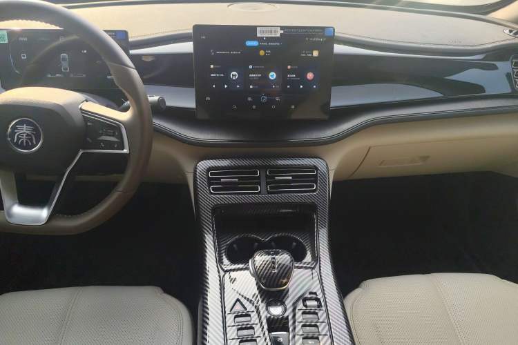 Used BYD Qin PLUS 2024 HONOR Edition DM-i 55KM Leading Model
