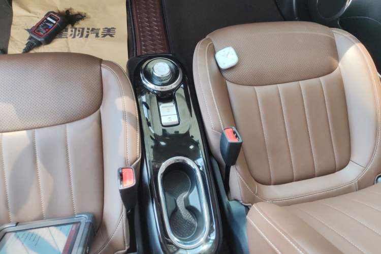 Used Wuling Bingo 2024 333 km Lingxi Connected Version Gear Lever