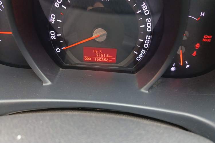 Used Kia Sportage R 2012 2.0L Manual Two-Wheel Drive GL Trim
