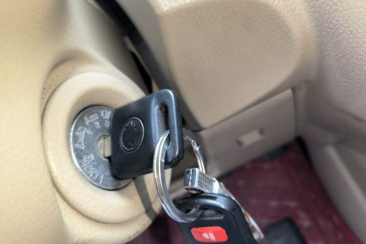 Used Venucia D50 2013 1.6L Manual Fashion Edition
