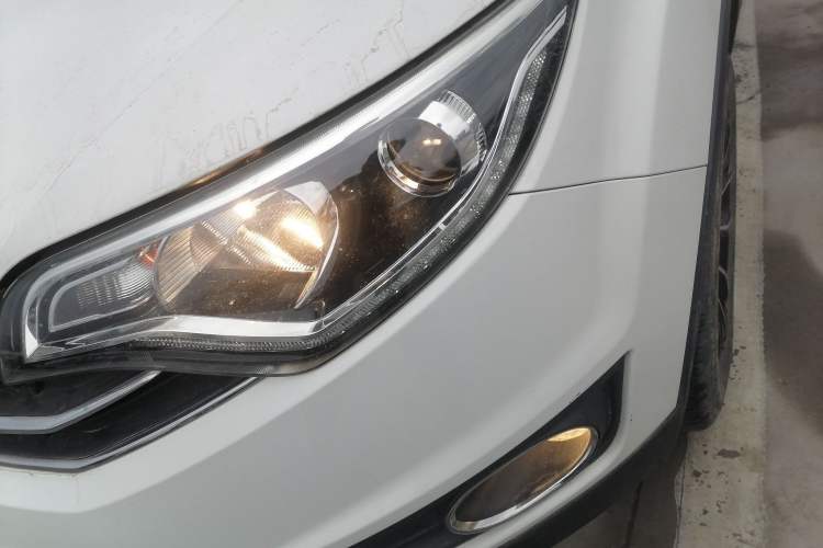 Used FAW Senya R7 2017 1.6L Manual Luxury Model