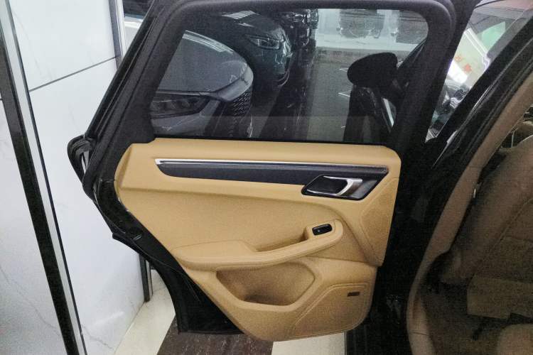 Used Porsche Macan 2014 Macan 2.0T