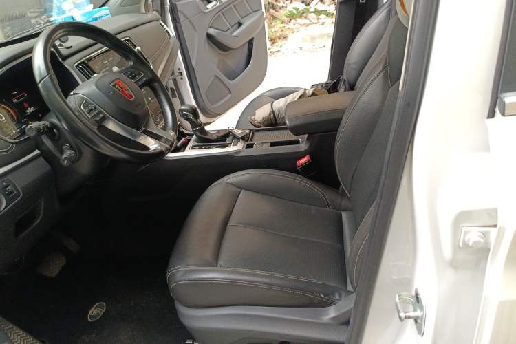 Used Roewe RX5 New Energy 2017 eRX5 50T Hybrid Connected Prestige Flagship Edition Left Front Seat