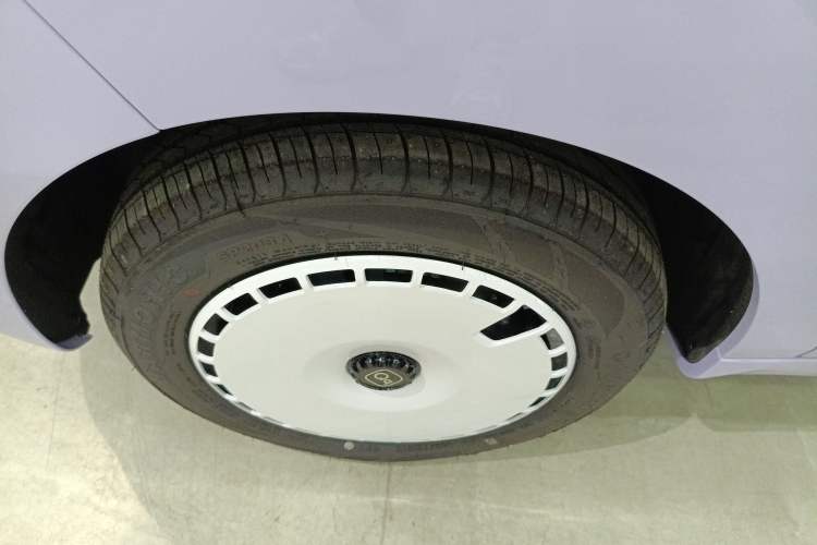 Used Chery QQ Ice Cream 2024 205km Sundae Exterior 7