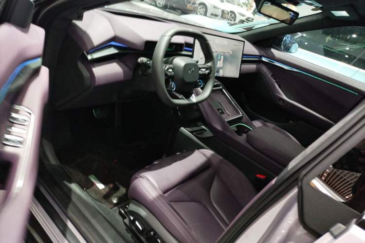 Used XPeng P7 2025 Model—702 Long Range Ultra