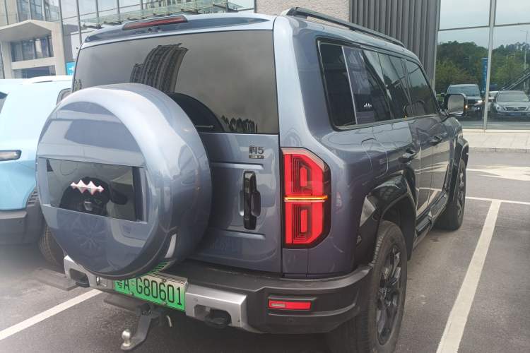 Used Formula Leopard 5 2023 Cloud Ride Flagship Edition