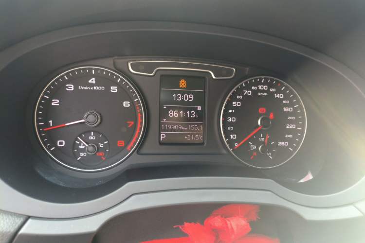 Used Audi Q3 2015 35 TFSI Ambition Edition Instrument Cluster