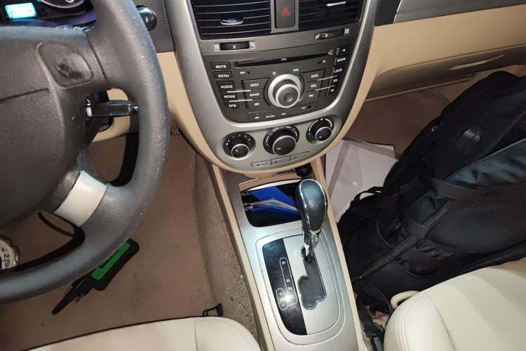 Used Buick Excelle 2013 1.5L Automatic Classic Model Gear Lever