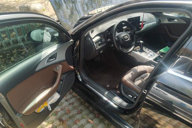 Used Audi A6L 2018 30th Anniversary Edition 35 TFSI Fashion Model
