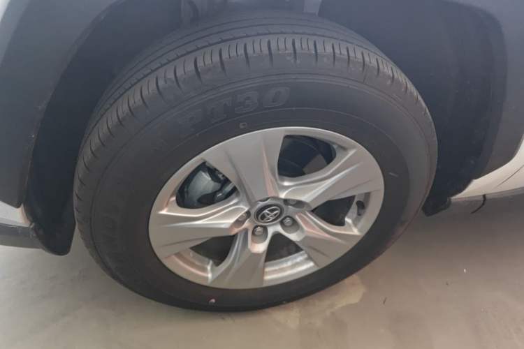 Used Toyota RAV4 2024 2.0L CVT Two-Wheel Drive Urban Edition