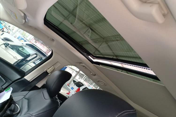 Used Ford Edge 2020 EcoBoost 245 Two-Wheel Drive Titanium 7-Seater Headliner