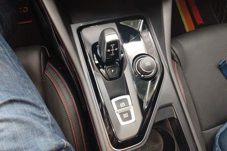 Used Lynk & Co 03 2019 1.5TD DCT Sport Edition China VI Standard Gear Lever