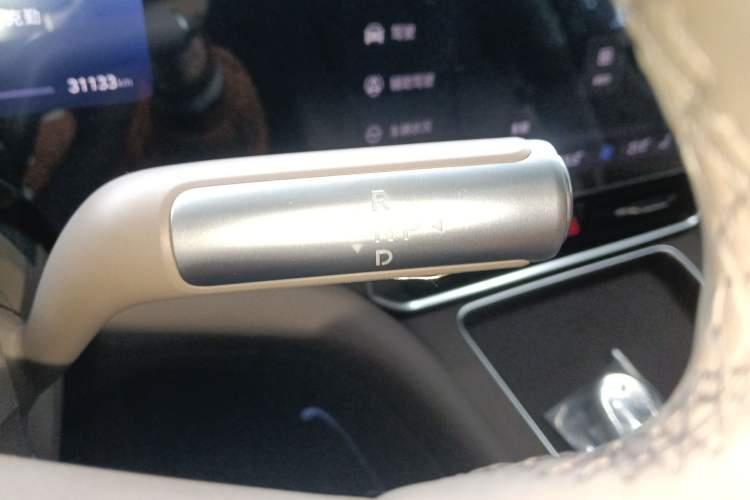 Used Hima AITO M9 2024 Range-Extended Ultra Version 42 kWh 6-Seater Model Gear Lever