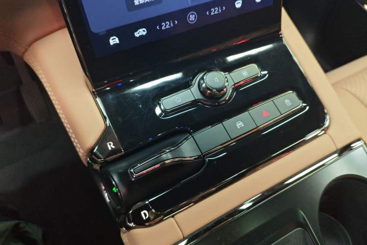 Used Nio ES8 2020 580 km Signature Edition 7-Seater Version
