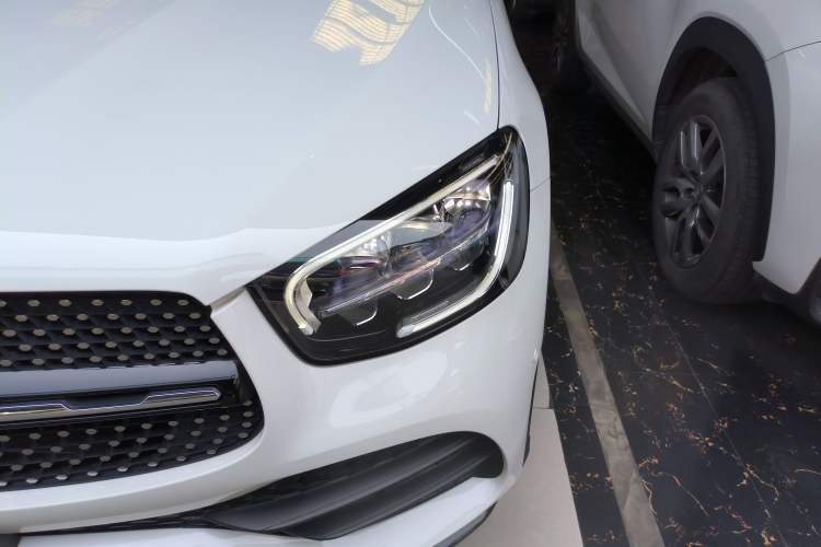 Used Mercedes-Benz GLC Coupe 2020 GLC 300 4MATIC Coupe SUV
