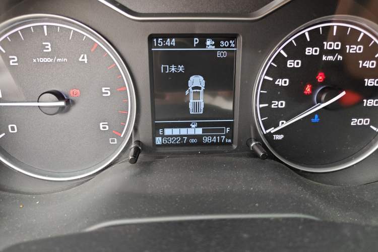 Used Dongfeng Ruichi 6 2021 2.3T Automatic Two-Wheel Drive Diesel Luxury M9T Odometer Close Up