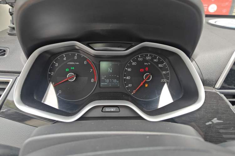 Used Baojun 310 2017 1.5L Automatic Fashion Model