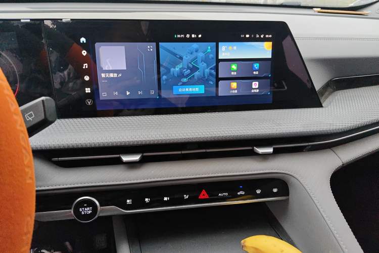 Used CHANGAN CS75 PLUS 2022 2nd Generation 1.5T Automatic Prestige Version Audio And AC Panel