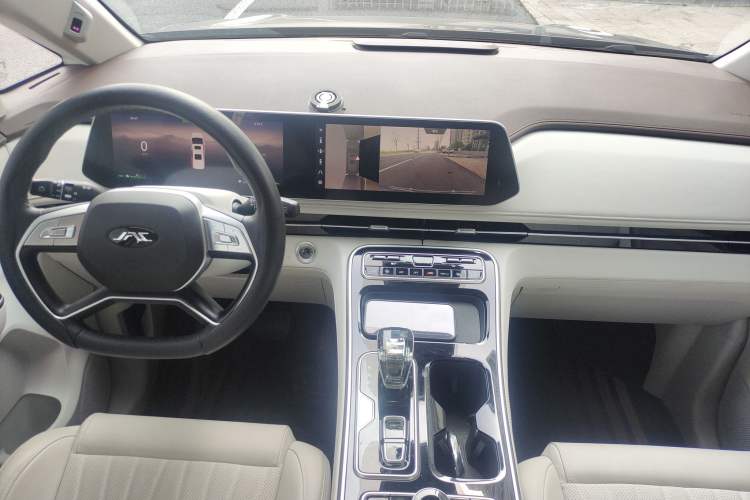 Used JAC Refine RF8 PHEV 2024 Zhiling Edition 1.5T 150KM Flagship Model – Lithium Iron Phosphate Audio And AC Panel