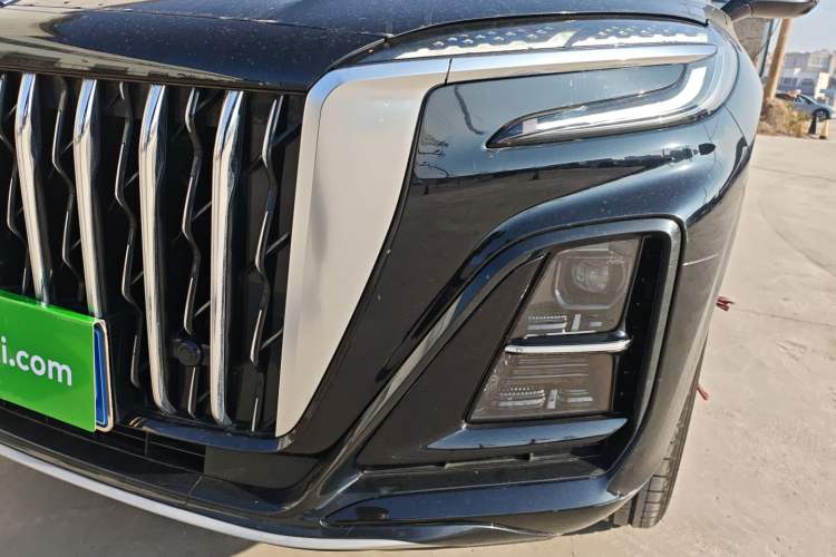 Used Hongqi HS3 2023 1.5T Two-Wheel Drive Shanwei Edition
