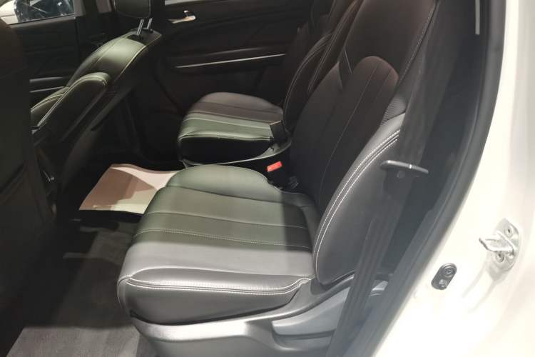 Used GAC Trumpchi M6 2021 270T DCT Luxury Edition (7-seater)