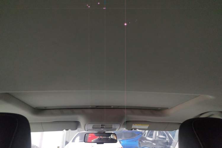 Used Roewe i6 New Energy 2017 45T Hybrid Connect & Smart Enjoyment Edition Headliner