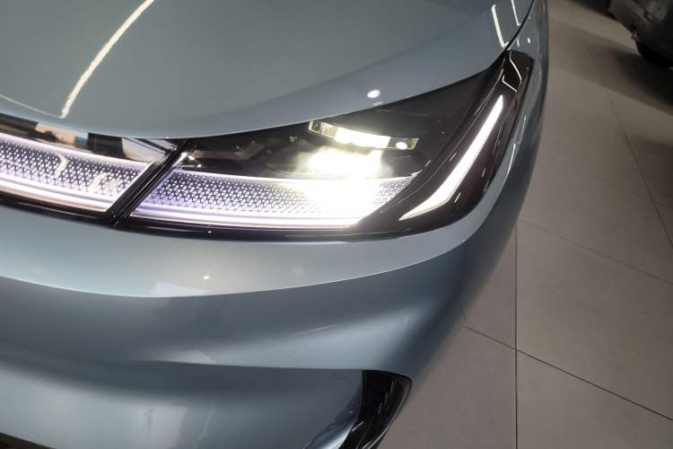 Used ARCFOX T1 2025 Model 320 PLUS
