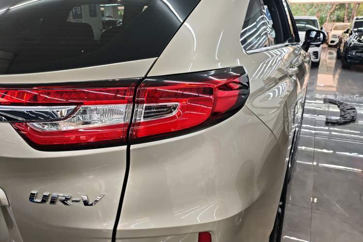 Used Honda UR-V 2017 370TURBO Four-Wheel Drive Prestige Edition China V Right Rear Taillight