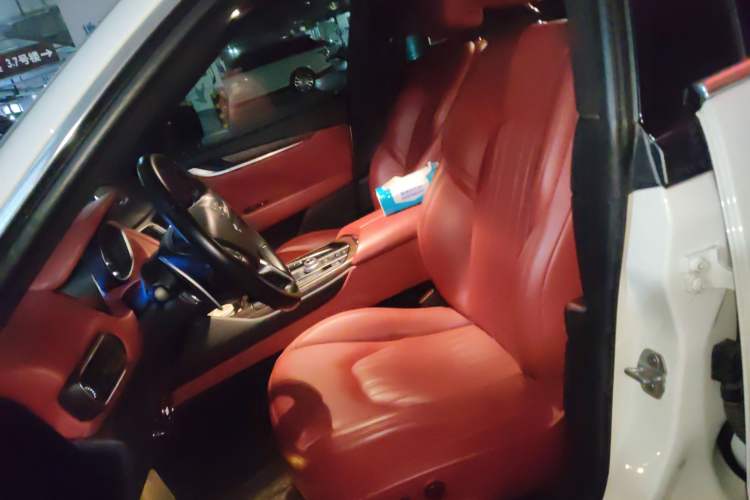 Used Maserati Levante 2016 3.0T Standard Edition Left Front Seat