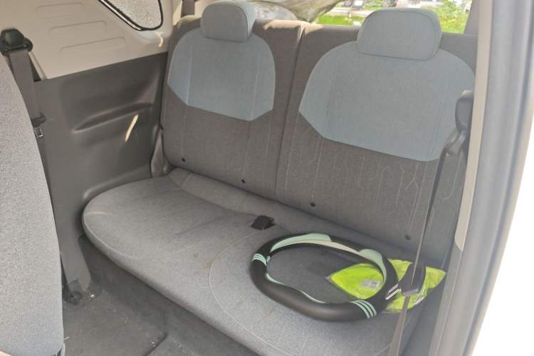 Used Geely Galaxy Panda 2023 Panda Mini 200km Endurance Bear Left Rear Seat