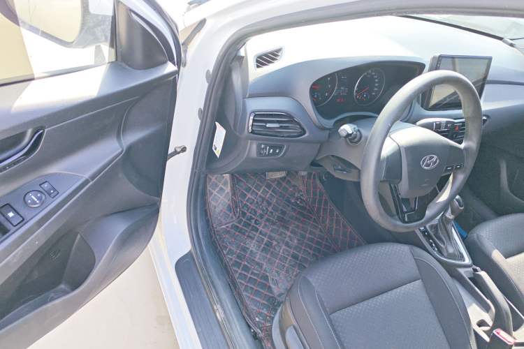 Used Hyundai Celesta 2018 1.6L Automatic GL Enjoyment Version China V Standard