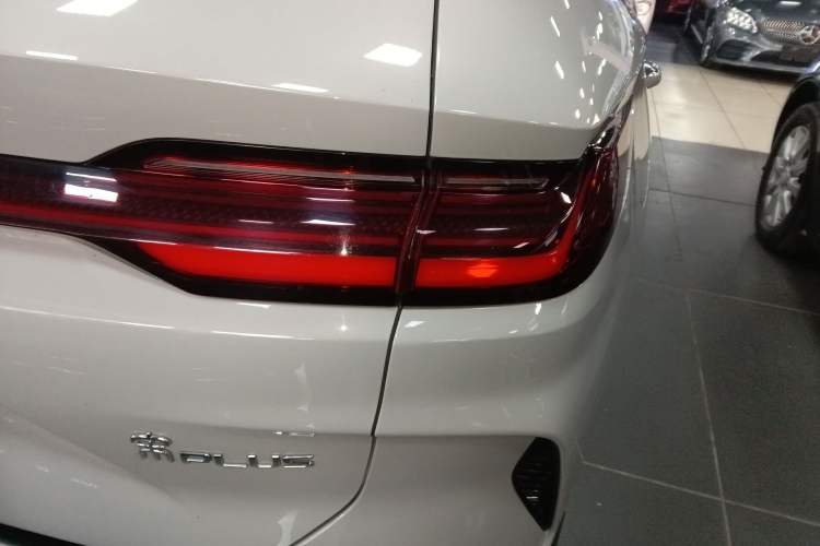 Used BYD Song PLUS New Energy 2023 Champion Edition EV 520KM Prestige Model