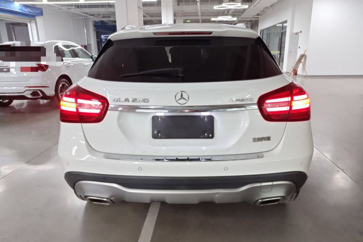Used Mercedes-Benz GLA 2017 GLA 220 4MATIC Fashion Model
