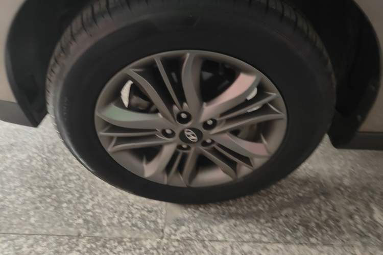 Used Hyundai ix35 2015 2.0L Automatic 2WD Smart Type China IV
