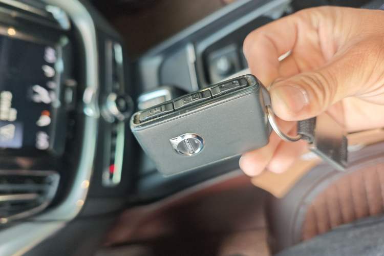 Used Volvo XC60 2019 T5 4x4 Smart Edition China V Standard
