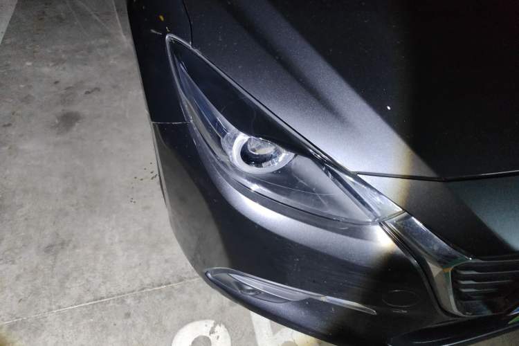 Used Mazda 3 Axela 2017 Sedan 1.5L Automatic Luxury Model China VI Standard