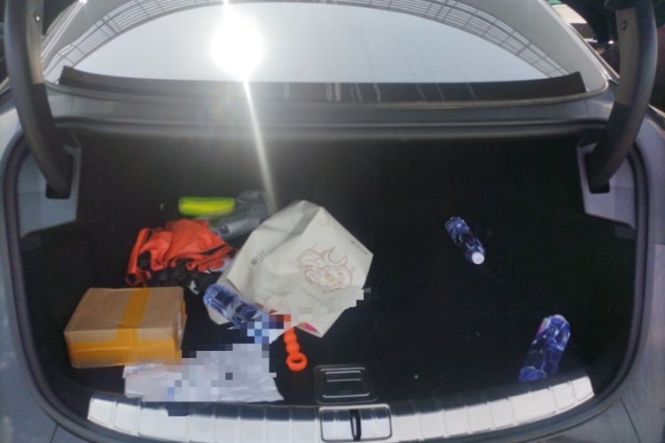 Used Denza Z9 2024 1100 km All-Wheel-Drive Ultra Version
