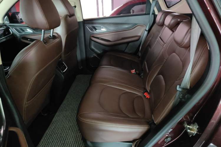 Used Baojun 560 2017 1.5T DCT Flagship Model 7 Seats