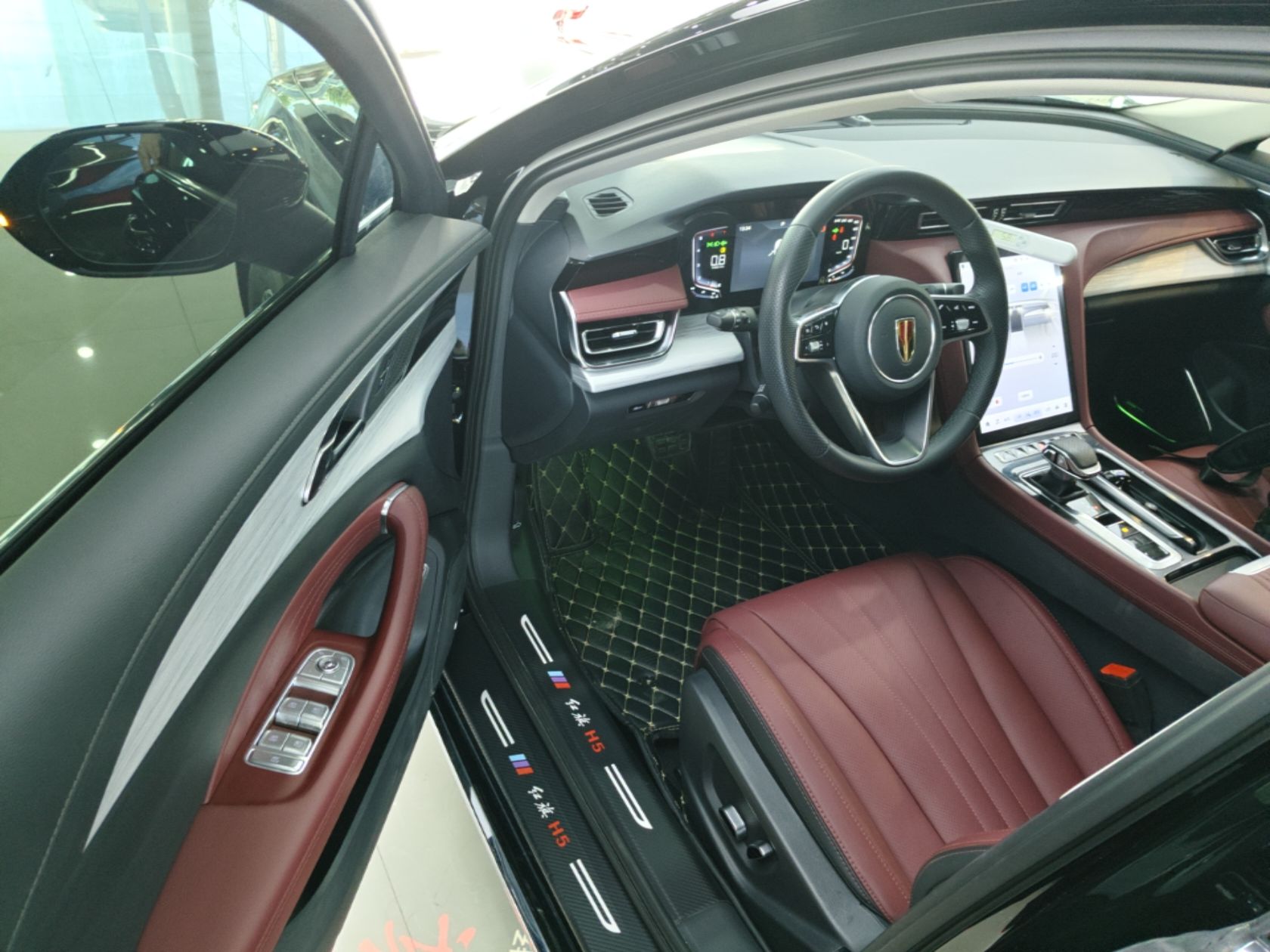 Hongqi H5 2025 1.5T DCT Qiyun 500 000th Unit Commemorative Edition — снимка 20