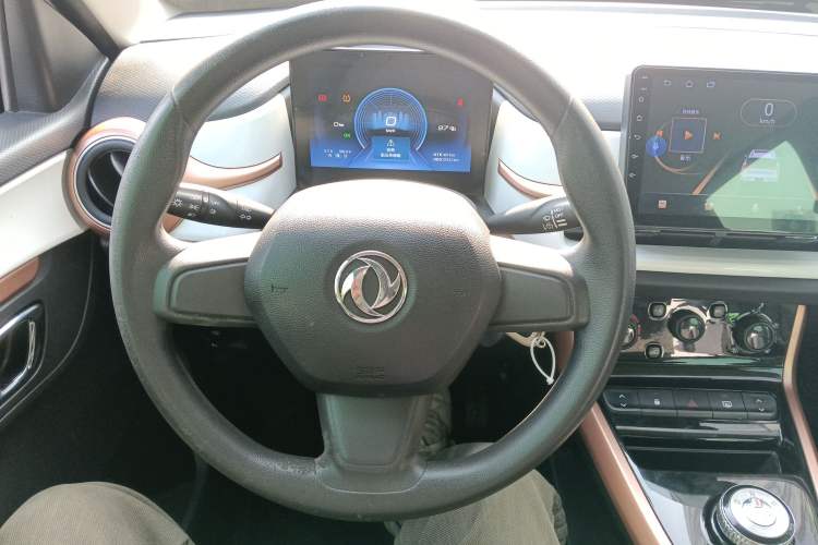 Used Dongfeng NAMMI BOX 2022 Chasing Wind Edition 331 km Standard Model
