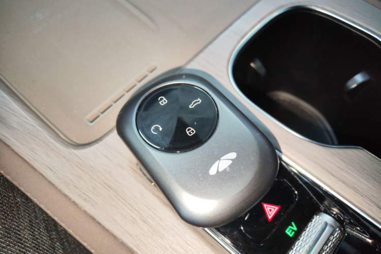 Used Chery Fengyun T8 2025 1.5T 130km Deluxe Version 5 Seats