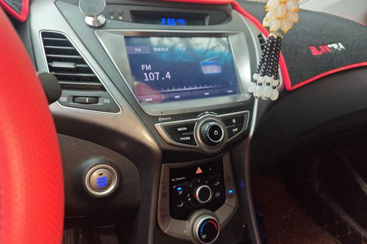 Used Hyundai Elantra (5th Generation / Langdong) 2016 1.6L Manual Luxury Model