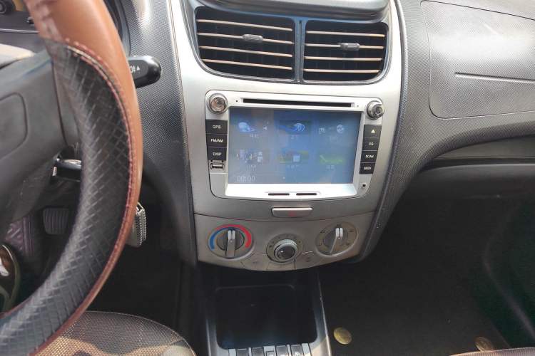 Used Chevrolet Sail 2013 Sedan 1.4L Manual Ideal Happiness Edition Audio And AC Panel