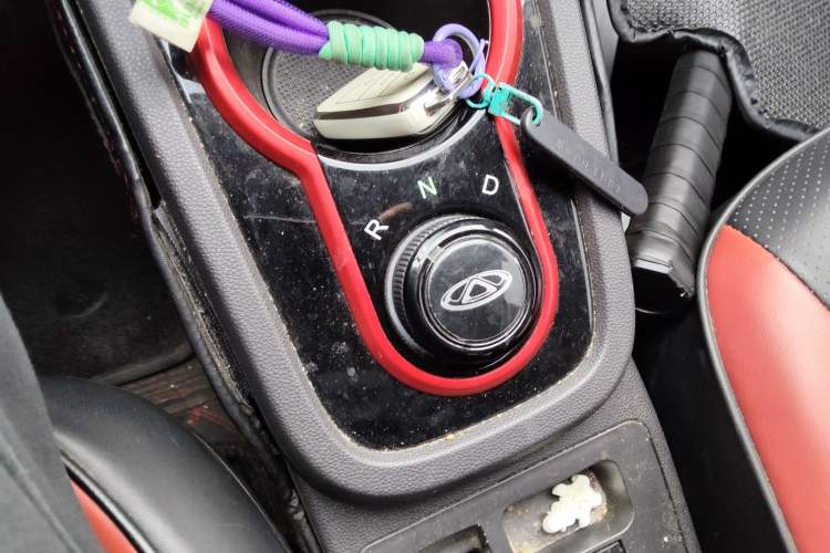 Used Chery Little Ant 2022 Revised Version Sweet Pink Edition Half-Sugar Version Lithium Iron Phosphate 30.7 kWh 30 kW 301 km
