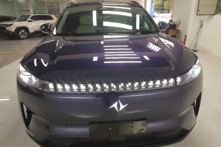 Used Dongfeng eπ eπ008 2024 636Max All-Electric Version 6 Seats