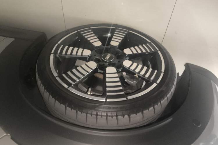 Used MINI 2022 2.0T COOPER S Artist Left Front Wheel Hub