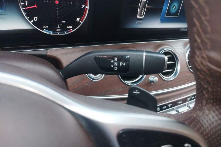 Used Mercedes-Benz E-Class 2020 Facelift E 300 L Stylish Edition Gear Lever
