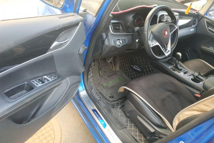 Used BYD Song MAX 2017 1.5T Automatic Smart Connect Luxury 7-Seater
