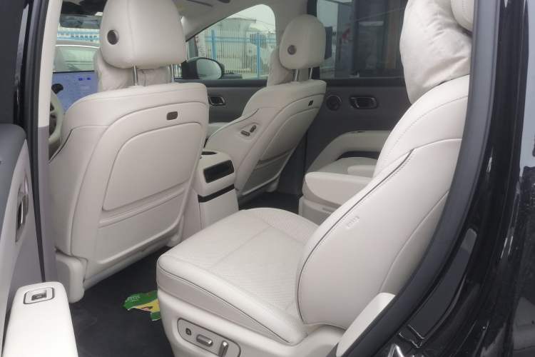 Used Li Auto Li Auto i8 2025 Model Standard Version